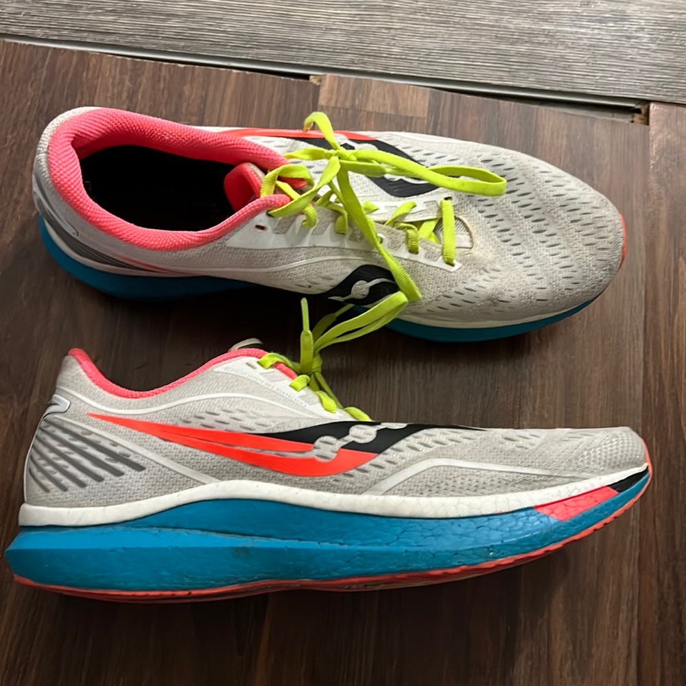 Saucony endorphin speed